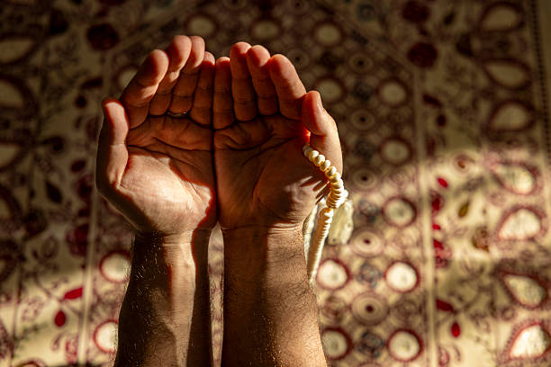 Accompagnement spirituel confidentiel par Grand Marabout Adah Gérard basé sur l’écoute et la discrétion